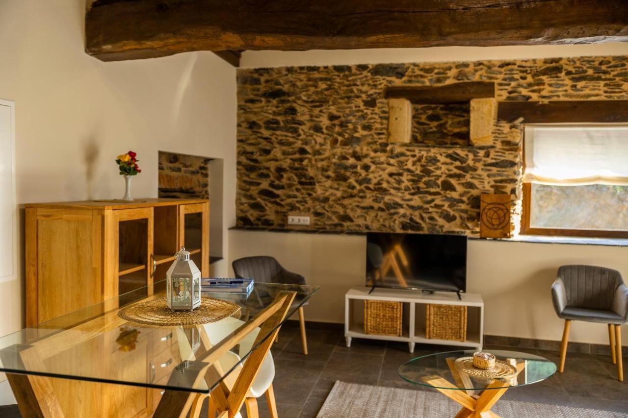 Apartamentos Casona Del Campo นาเวีย ภายนอก รูปภาพ