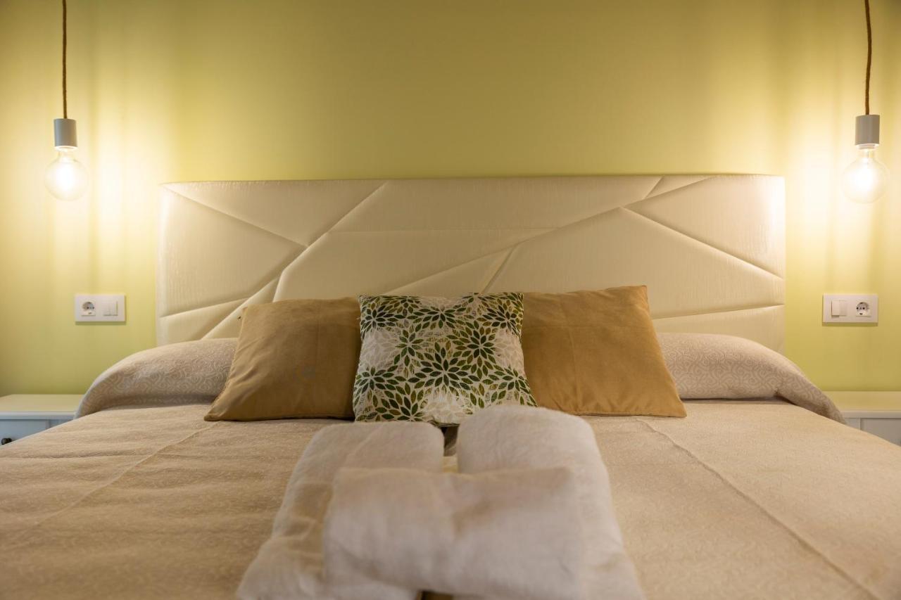 Apartamentos Casona Del Campo นาเวีย ภายนอก รูปภาพ