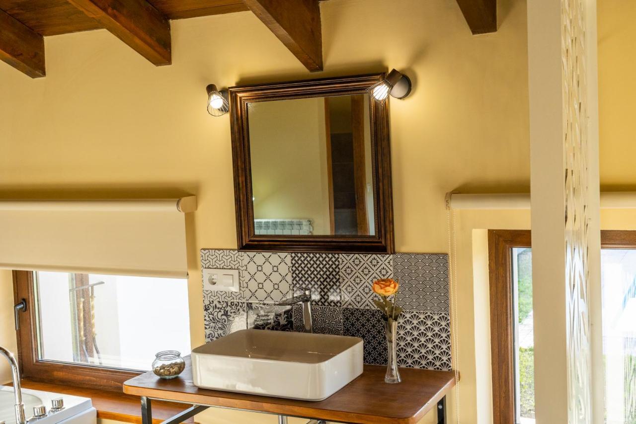 Apartamentos Casona Del Campo นาเวีย ภายนอก รูปภาพ