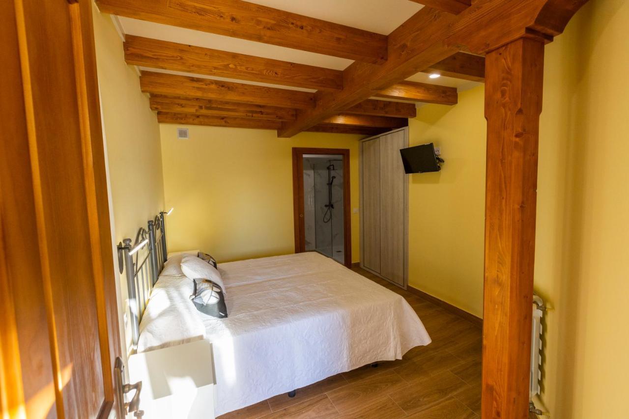 Apartamentos Casona Del Campo นาเวีย ภายนอก รูปภาพ