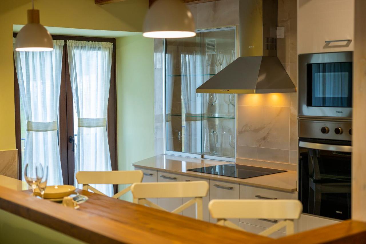 Apartamentos Casona Del Campo นาเวีย ภายนอก รูปภาพ