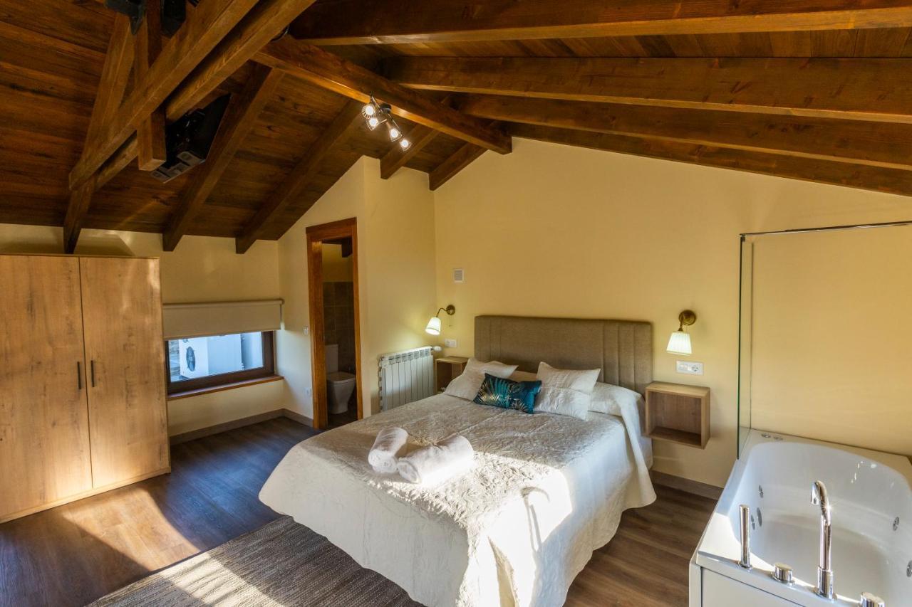 Apartamentos Casona Del Campo นาเวีย ภายนอก รูปภาพ