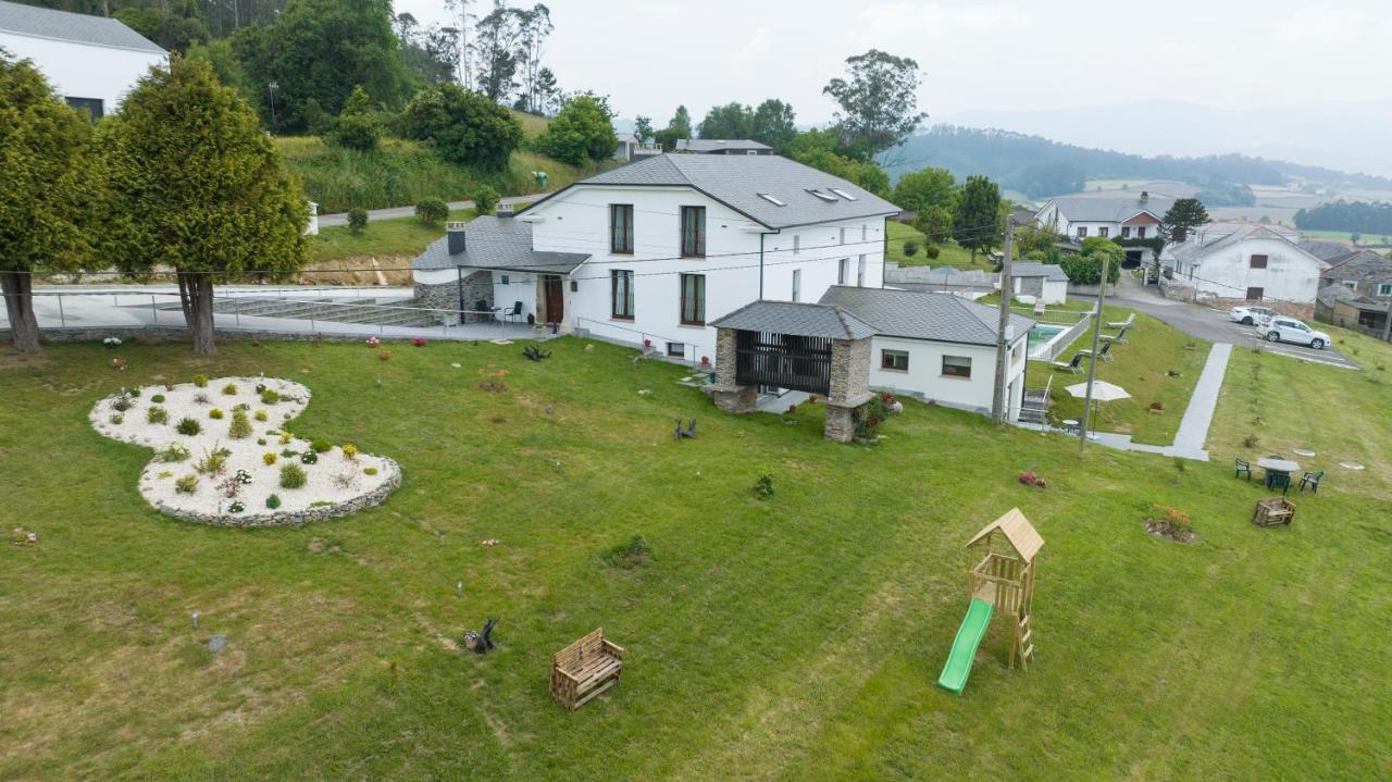 Apartamentos Casona Del Campo นาเวีย ภายนอก รูปภาพ